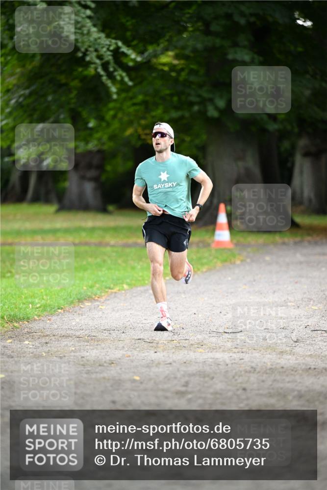 25.08.2024 - 20. Blankeneser Heldenlauf Dr. Thomas Lammeyer http://msf.ph/oto/6805735 25.08.2024 10:03:55 Laufen  meine-sportfotos.de