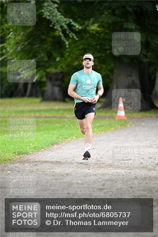 25.08.2024 - 20. Blankeneser Heldenlauf Dr. Thomas Lammeyer http://msf.ph/oto/6805737 25.08.2024 10:03:55 Laufen  meine-sportfotos.de