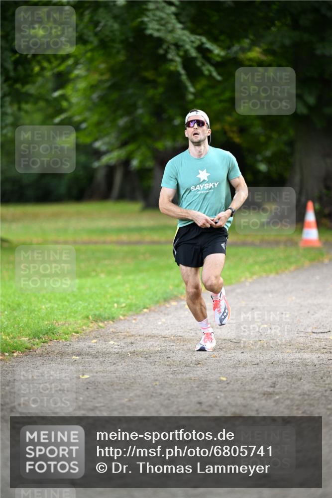 25.08.2024 - 20. Blankeneser Heldenlauf Dr. Thomas Lammeyer http://msf.ph/oto/6805741 25.08.2024 10:03:56 Laufen  meine-sportfotos.de