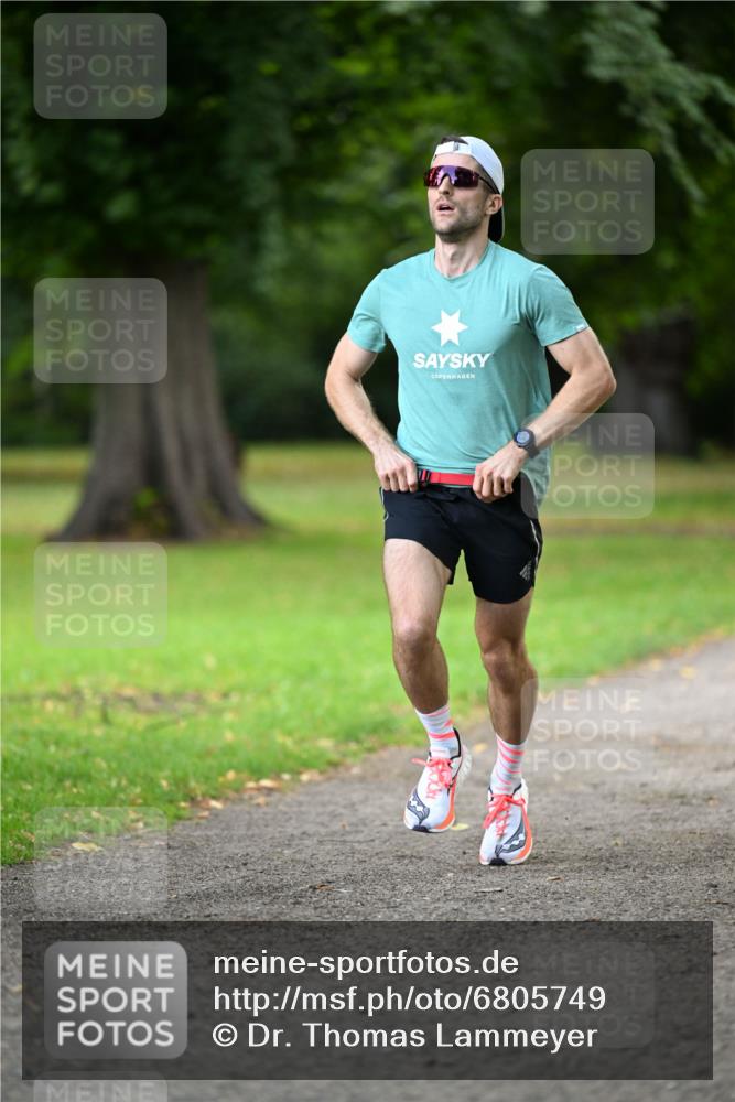 25.08.2024 - 20. Blankeneser Heldenlauf Dr. Thomas Lammeyer http://msf.ph/oto/6805749 25.08.2024 10:03:57 Laufen  meine-sportfotos.de