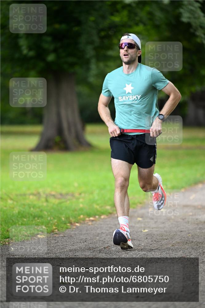 25.08.2024 - 20. Blankeneser Heldenlauf Dr. Thomas Lammeyer http://msf.ph/oto/6805750 25.08.2024 10:03:57 Laufen  meine-sportfotos.de