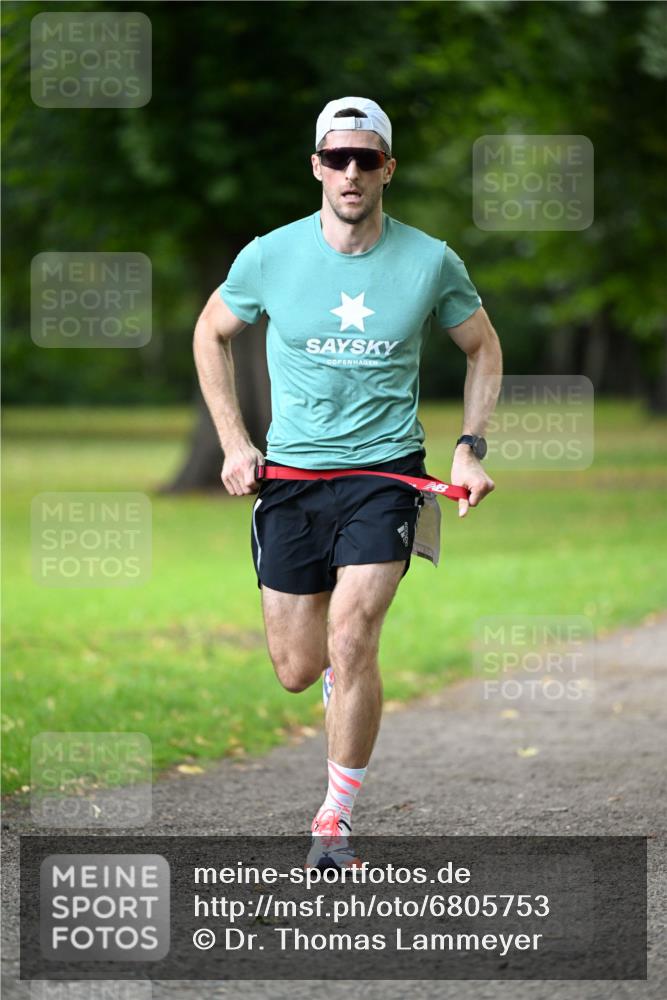 25.08.2024 - 20. Blankeneser Heldenlauf Dr. Thomas Lammeyer http://msf.ph/oto/6805753 25.08.2024 10:03:57 Laufen  meine-sportfotos.de