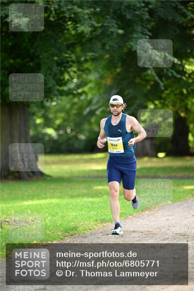 25.08.2024 - 20. Blankeneser Heldenlauf Dr. Thomas Lammeyer http://msf.ph/oto/6805771 25.08.2024 10:05:16 Laufen 6270 meine-sportfotos.de