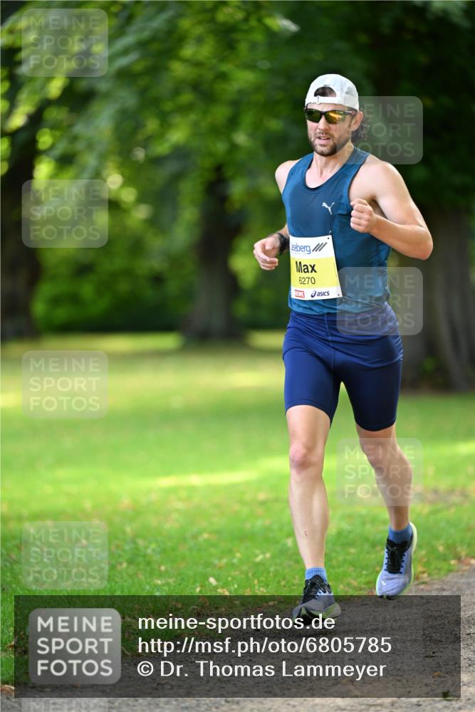 25.08.2024 - 20. Blankeneser Heldenlauf Dr. Thomas Lammeyer http://msf.ph/oto/6805785 25.08.2024 10:05:18 Laufen 6270 meine-sportfotos.de