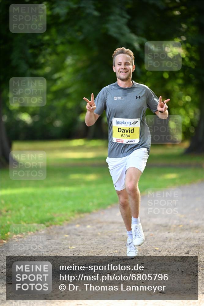 25.08.2024 - 20. Blankeneser Heldenlauf Dr. Thomas Lammeyer http://msf.ph/oto/6805796 25.08.2024 10:05:34 Laufen 6284 meine-sportfotos.de