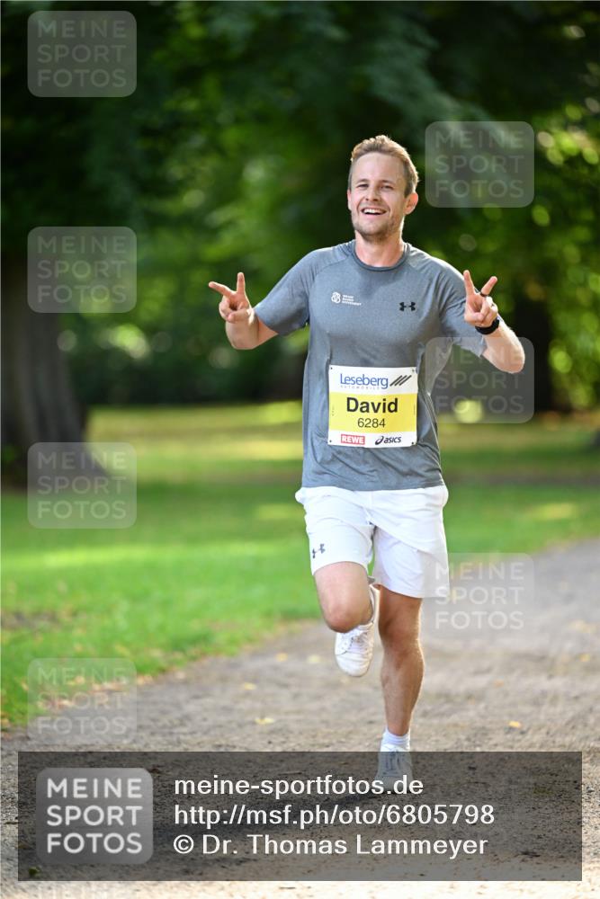 25.08.2024 - 20. Blankeneser Heldenlauf Dr. Thomas Lammeyer http://msf.ph/oto/6805798 25.08.2024 10:05:35 Laufen 6284 meine-sportfotos.de