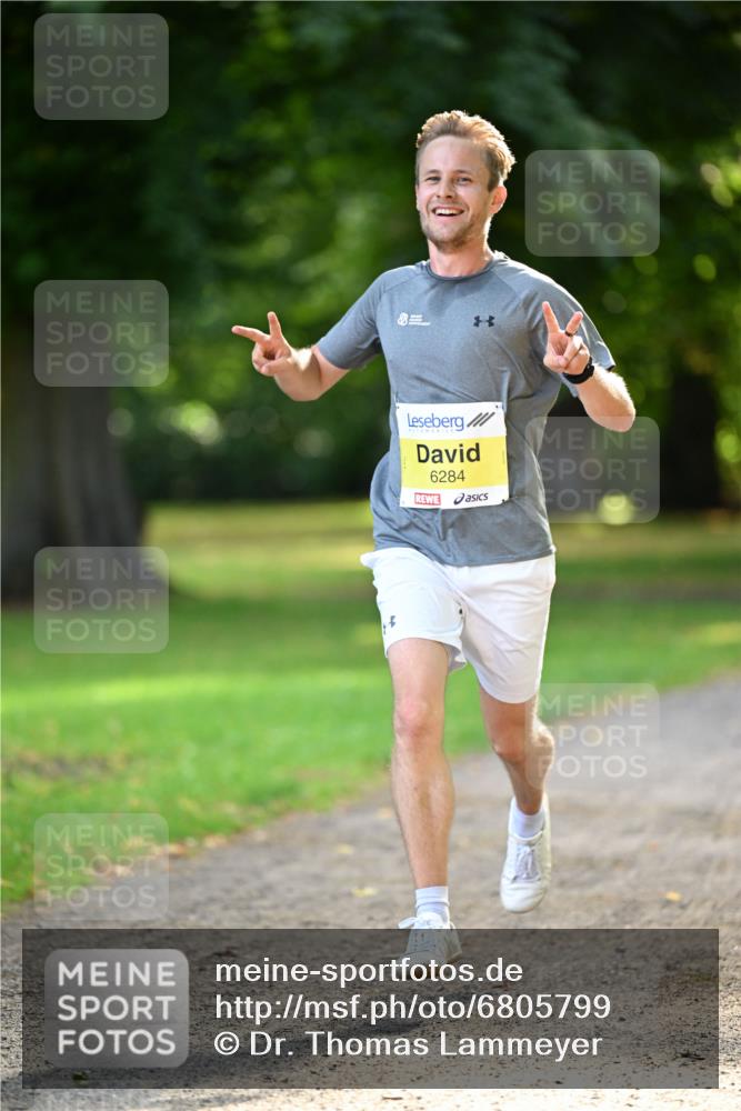 25.08.2024 - 20. Blankeneser Heldenlauf Dr. Thomas Lammeyer http://msf.ph/oto/6805799 25.08.2024 10:05:35 Laufen 6284 meine-sportfotos.de