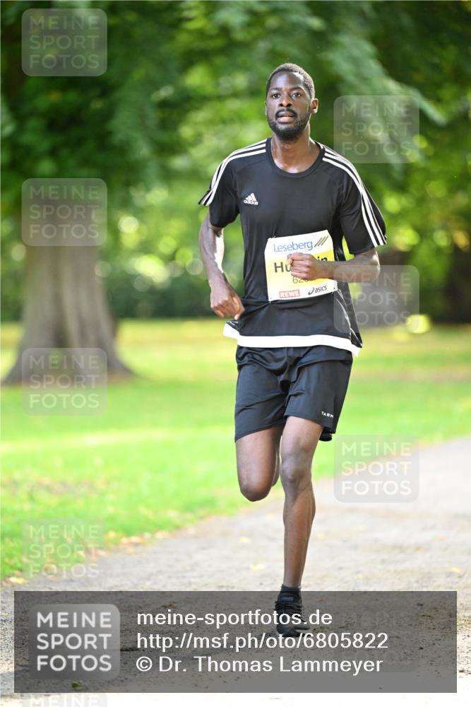 25.08.2024 - 20. Blankeneser Heldenlauf Dr. Thomas Lammeyer http://msf.ph/oto/6805822 25.08.2024 10:06:05 Laufen 62 meine-sportfotos.de
