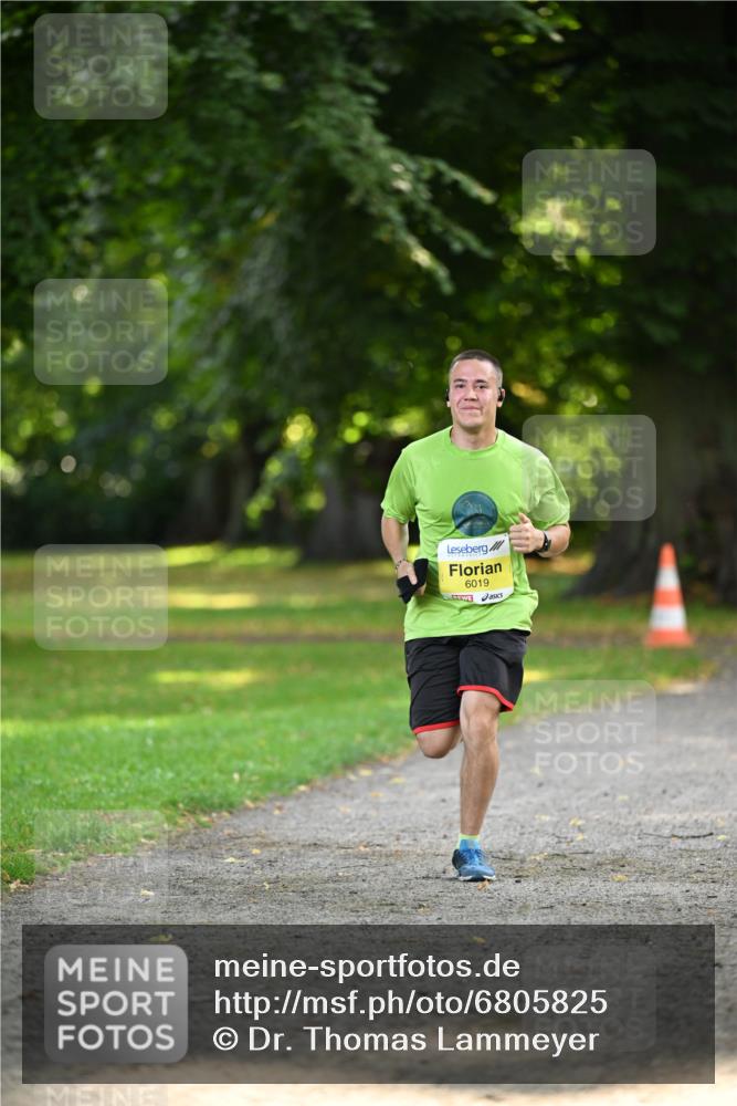 25.08.2024 - 20. Blankeneser Heldenlauf Dr. Thomas Lammeyer http://msf.ph/oto/6805825 25.08.2024 10:06:41 Laufen 6019 meine-sportfotos.de