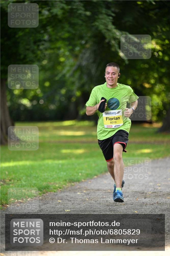 25.08.2024 - 20. Blankeneser Heldenlauf Dr. Thomas Lammeyer http://msf.ph/oto/6805829 25.08.2024 10:06:42 Laufen 6019 meine-sportfotos.de