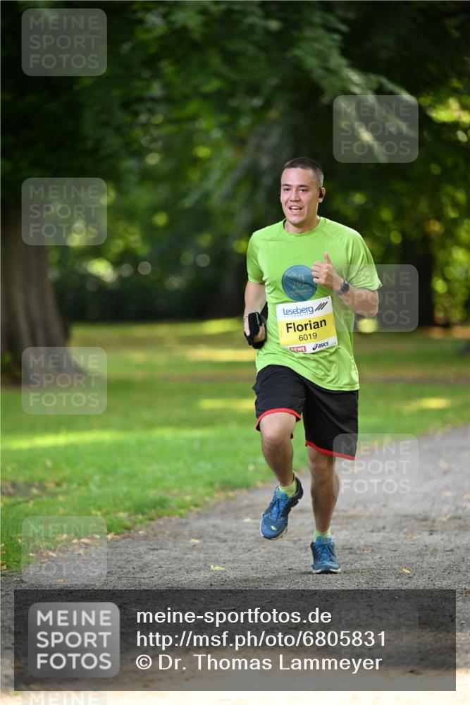 25.08.2024 - 20. Blankeneser Heldenlauf Dr. Thomas Lammeyer http://msf.ph/oto/6805831 25.08.2024 10:06:42 Laufen 10, 6019 meine-sportfotos.de