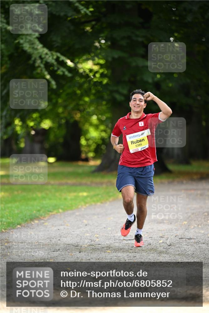 25.08.2024 - 20. Blankeneser Heldenlauf Dr. Thomas Lammeyer http://msf.ph/oto/6805852 25.08.2024 10:07:07 Laufen 6389 meine-sportfotos.de