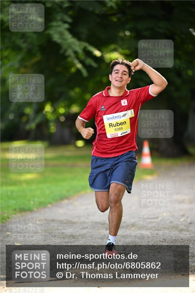 25.08.2024 - 20. Blankeneser Heldenlauf Dr. Thomas Lammeyer http://msf.ph/oto/6805862 25.08.2024 10:07:08 Laufen 6389 meine-sportfotos.de