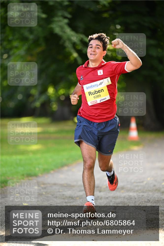 25.08.2024 - 20. Blankeneser Heldenlauf Dr. Thomas Lammeyer http://msf.ph/oto/6805864 25.08.2024 10:07:09 Laufen 6389 meine-sportfotos.de