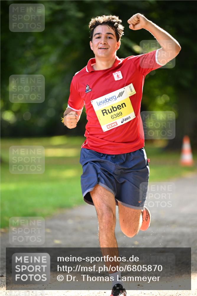 25.08.2024 - 20. Blankeneser Heldenlauf Dr. Thomas Lammeyer http://msf.ph/oto/6805870 25.08.2024 10:07:10 Laufen 6389 meine-sportfotos.de