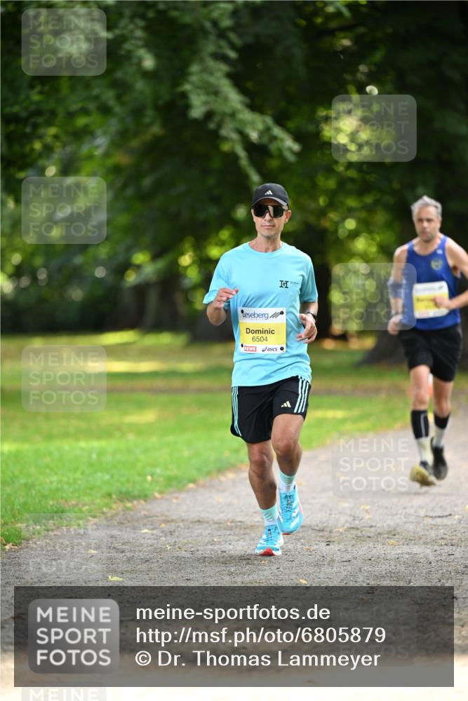 25.08.2024 - 20. Blankeneser Heldenlauf Dr. Thomas Lammeyer http://msf.ph/oto/6805879 25.08.2024 10:07:25 Laufen 6504 meine-sportfotos.de