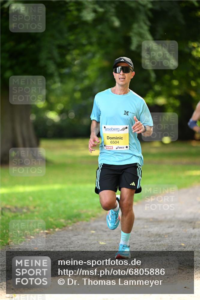 25.08.2024 - 20. Blankeneser Heldenlauf Dr. Thomas Lammeyer http://msf.ph/oto/6805886 25.08.2024 10:07:26 Laufen 6504 meine-sportfotos.de