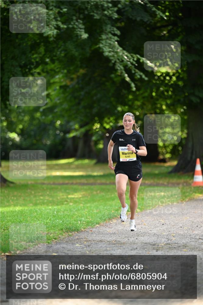 25.08.2024 - 20. Blankeneser Heldenlauf Dr. Thomas Lammeyer http://msf.ph/oto/6805904 25.08.2024 10:07:36 Laufen 6285 meine-sportfotos.de