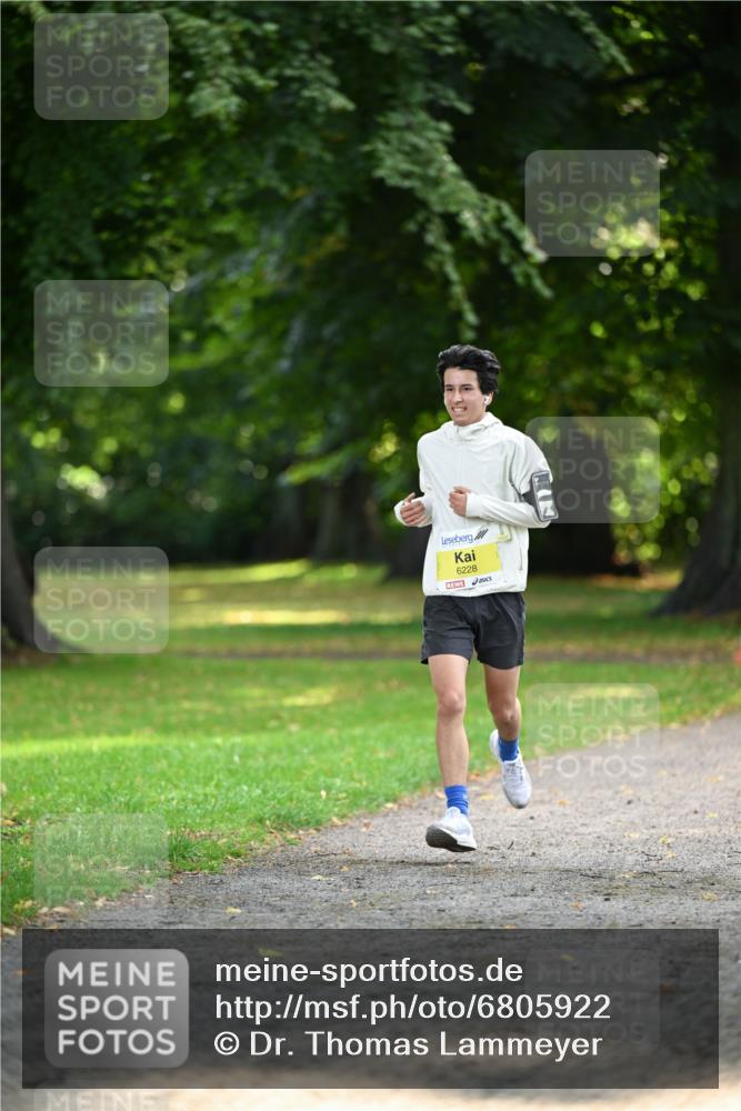 25.08.2024 - 20. Blankeneser Heldenlauf Dr. Thomas Lammeyer http://msf.ph/oto/6805922 25.08.2024 10:07:40 Laufen 6228 meine-sportfotos.de