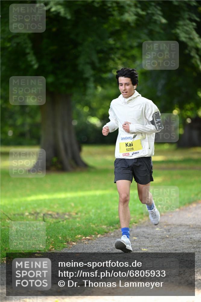 25.08.2024 - 20. Blankeneser Heldenlauf Dr. Thomas Lammeyer http://msf.ph/oto/6805933 25.08.2024 10:07:41 Laufen 6228 meine-sportfotos.de