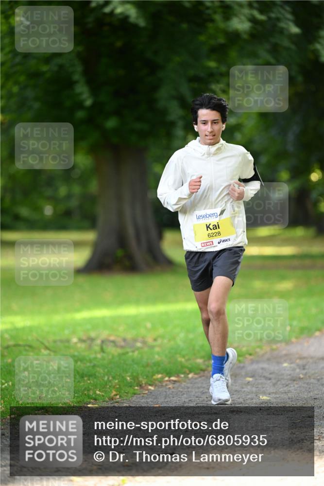 25.08.2024 - 20. Blankeneser Heldenlauf Dr. Thomas Lammeyer http://msf.ph/oto/6805935 25.08.2024 10:07:42 Laufen 6228 meine-sportfotos.de