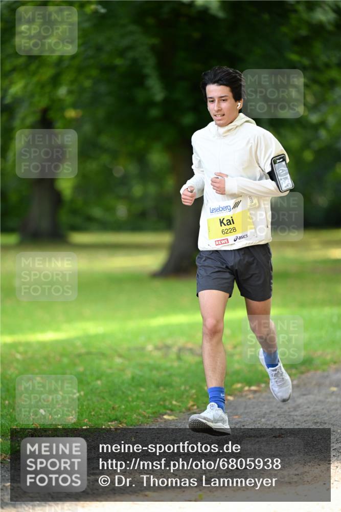 25.08.2024 - 20. Blankeneser Heldenlauf Dr. Thomas Lammeyer http://msf.ph/oto/6805938 25.08.2024 10:07:42 Laufen 6228 meine-sportfotos.de