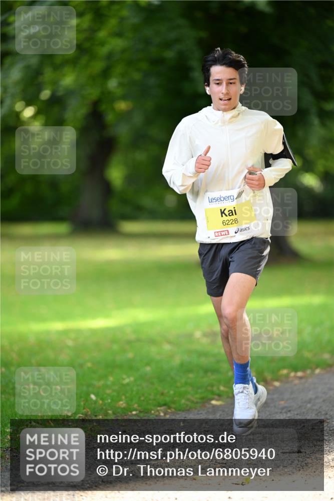25.08.2024 - 20. Blankeneser Heldenlauf Dr. Thomas Lammeyer http://msf.ph/oto/6805940 25.08.2024 10:07:42 Laufen 6228 meine-sportfotos.de