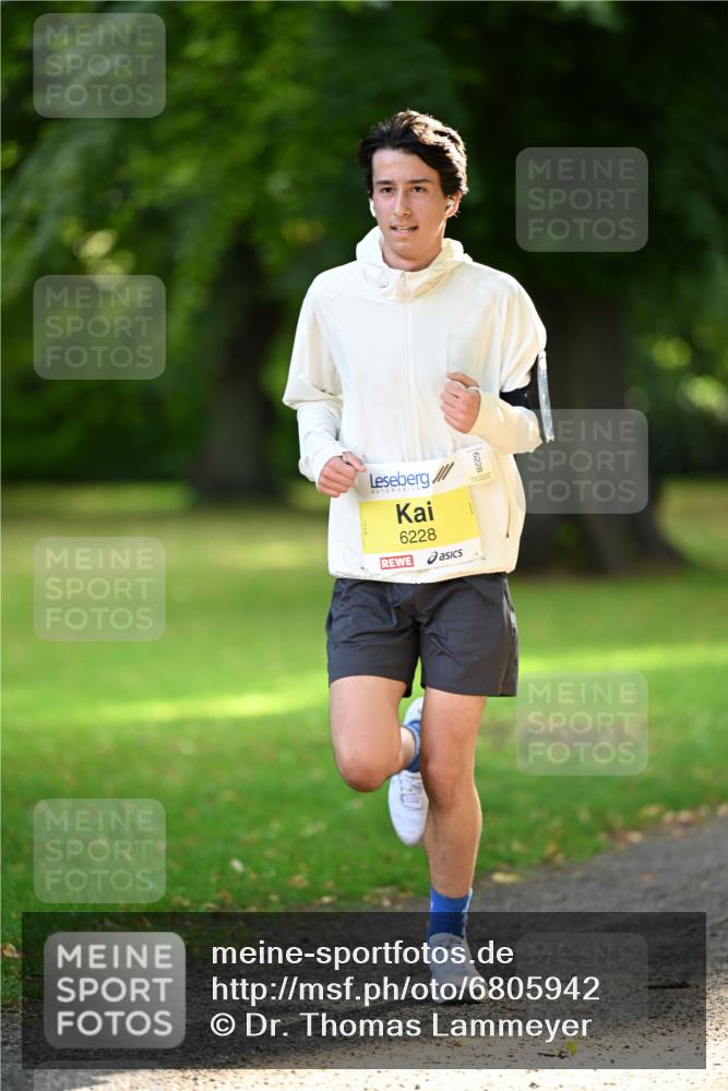 25.08.2024 - 20. Blankeneser Heldenlauf Dr. Thomas Lammeyer http://msf.ph/oto/6805942 25.08.2024 10:07:42 Laufen 6228 meine-sportfotos.de