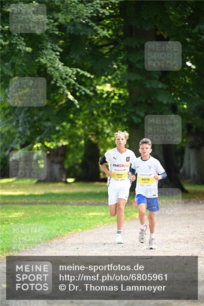 25.08.2024 - 20. Blankeneser Heldenlauf Dr. Thomas Lammeyer http://msf.ph/oto/6805961 25.08.2024 10:08:02 Laufen 24, 6458, 6442 meine-sportfotos.de