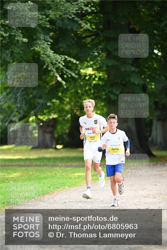 25.08.2024 - 20. Blankeneser Heldenlauf Dr. Thomas Lammeyer http://msf.ph/oto/6805963 25.08.2024 10:08:02 Laufen 24, 6458, 6442 meine-sportfotos.de