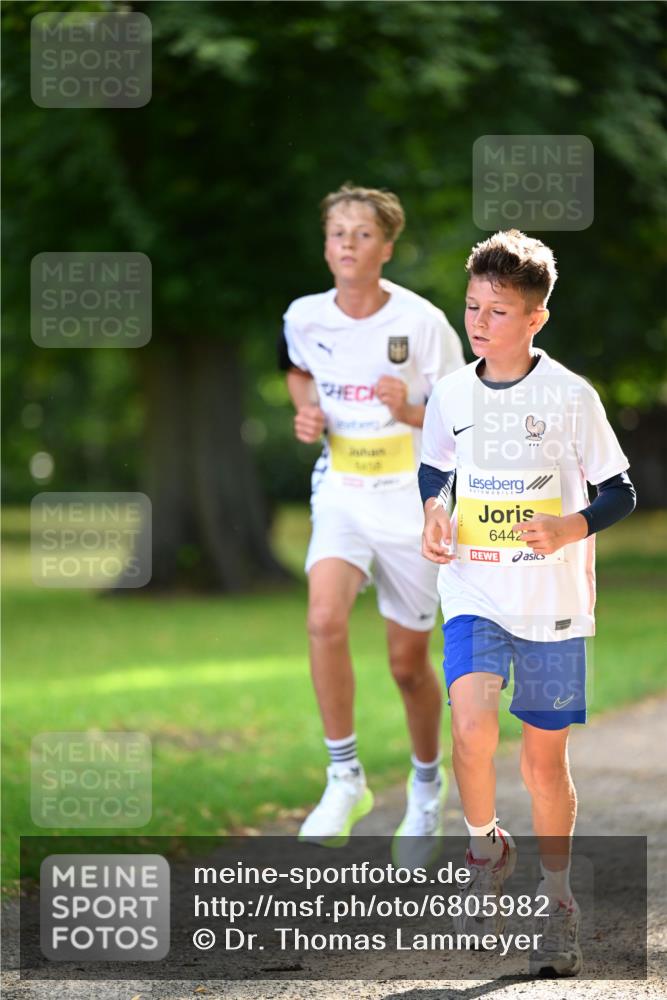 25.08.2024 - 20. Blankeneser Heldenlauf Dr. Thomas Lammeyer http://msf.ph/oto/6805982 25.08.2024 10:08:05 Laufen 6442 meine-sportfotos.de