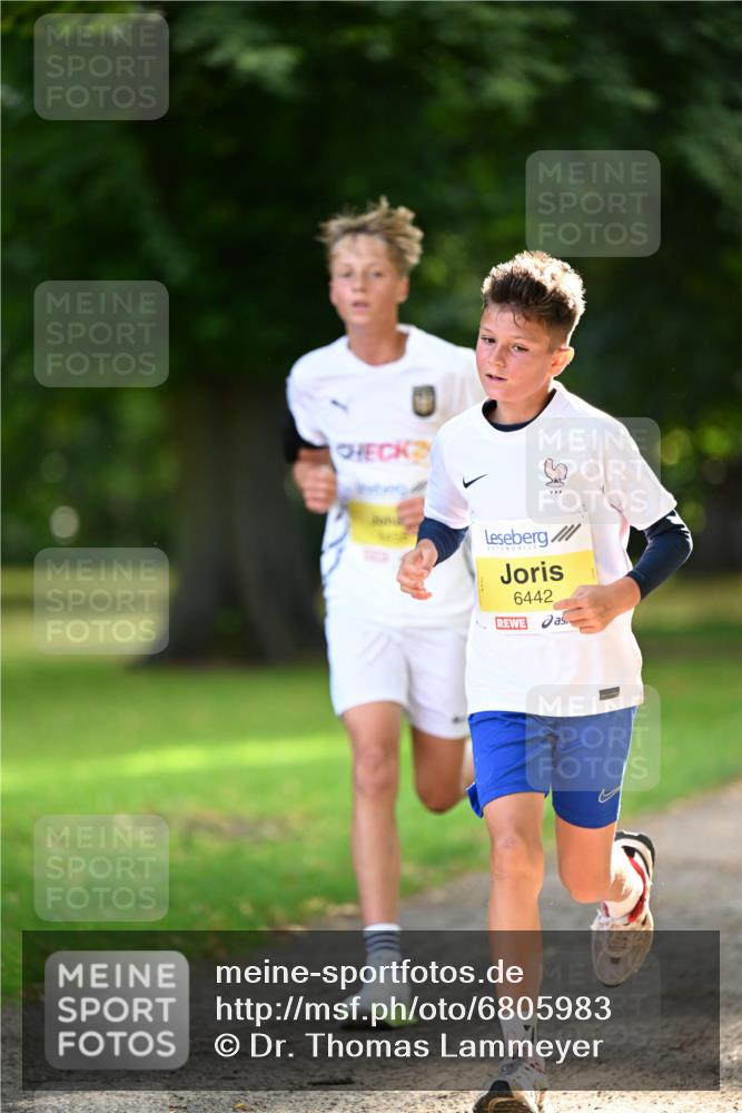 25.08.2024 - 20. Blankeneser Heldenlauf Dr. Thomas Lammeyer http://msf.ph/oto/6805983 25.08.2024 10:08:05 Laufen 6442 meine-sportfotos.de