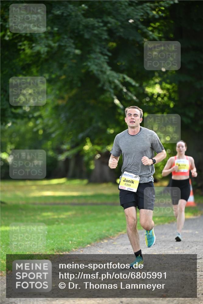 25.08.2024 - 20. Blankeneser Heldenlauf Dr. Thomas Lammeyer http://msf.ph/oto/6805991 25.08.2024 10:09:15 Laufen 6399 meine-sportfotos.de