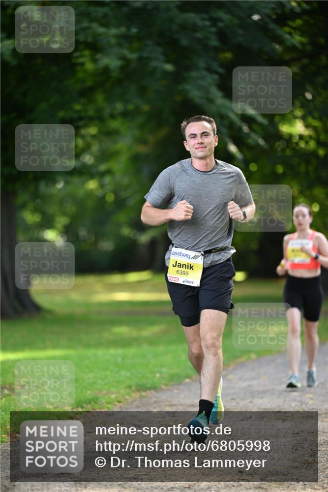 25.08.2024 - 20. Blankeneser Heldenlauf Dr. Thomas Lammeyer http://msf.ph/oto/6805998 25.08.2024 10:09:16 Laufen 6399 meine-sportfotos.de