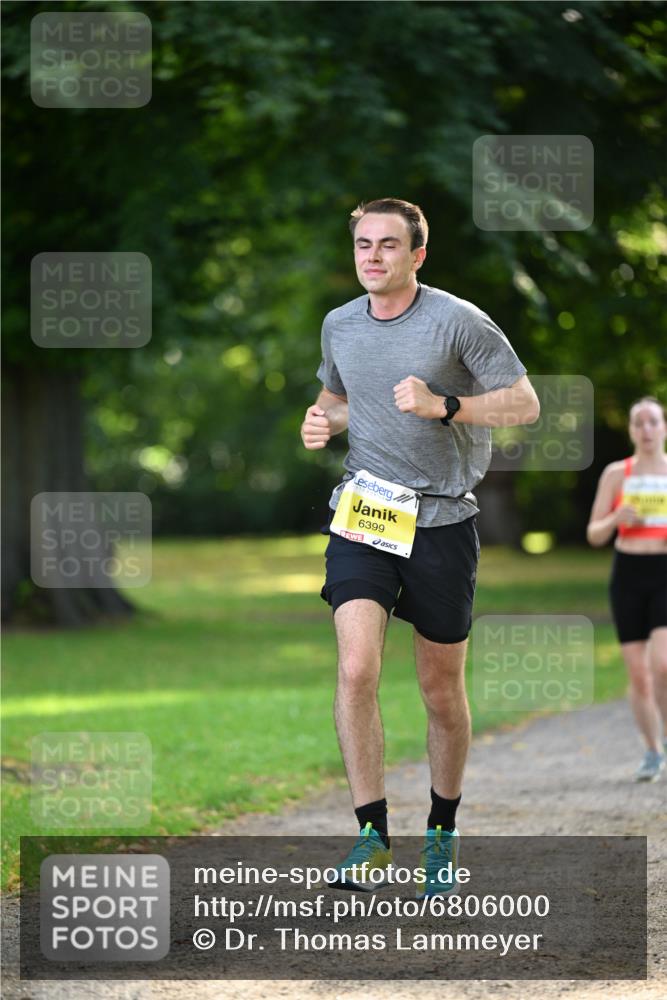 25.08.2024 - 20. Blankeneser Heldenlauf Dr. Thomas Lammeyer http://msf.ph/oto/6806000 25.08.2024 10:09:16 Laufen 6399 meine-sportfotos.de