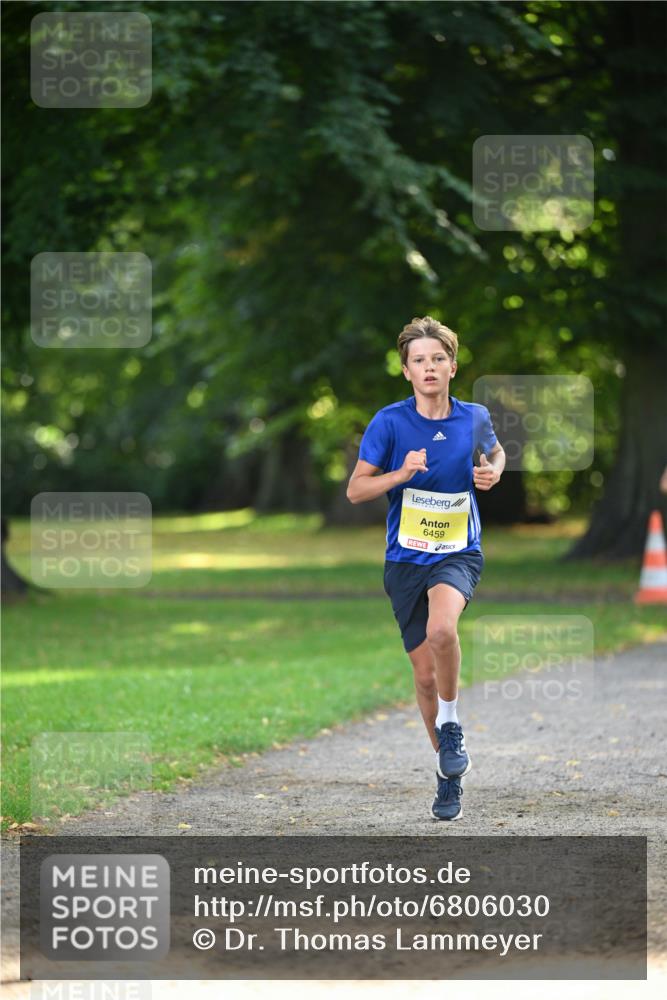 25.08.2024 - 20. Blankeneser Heldenlauf Dr. Thomas Lammeyer http://msf.ph/oto/6806030 25.08.2024 10:09:33 Laufen 6459 meine-sportfotos.de