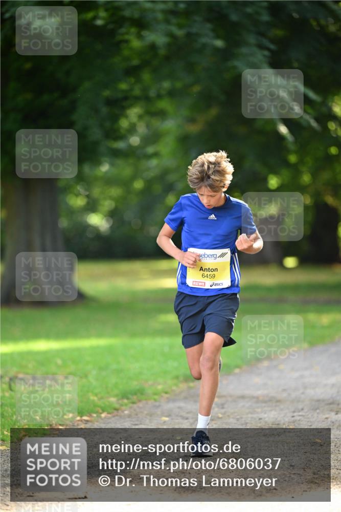 25.08.2024 - 20. Blankeneser Heldenlauf Dr. Thomas Lammeyer http://msf.ph/oto/6806037 25.08.2024 10:09:34 Laufen 6459 meine-sportfotos.de