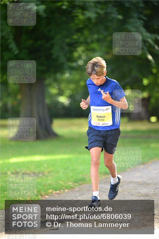 25.08.2024 - 20. Blankeneser Heldenlauf Dr. Thomas Lammeyer http://msf.ph/oto/6806039 25.08.2024 10:09:34 Laufen 6459 meine-sportfotos.de
