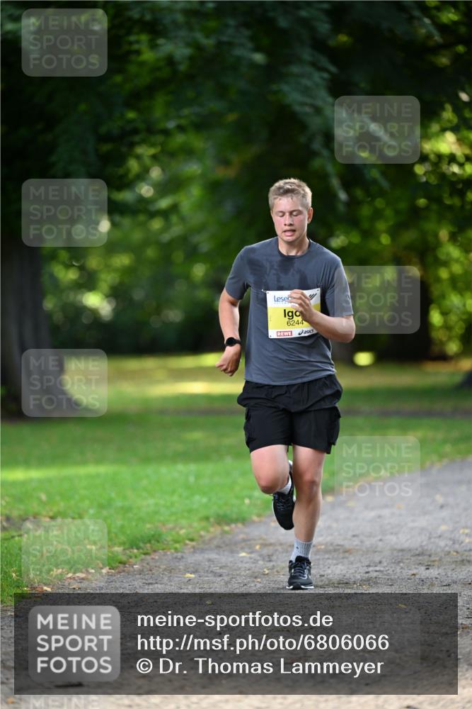 25.08.2024 - 20. Blankeneser Heldenlauf Dr. Thomas Lammeyer http://msf.ph/oto/6806066 25.08.2024 10:09:45 Laufen 6244 meine-sportfotos.de