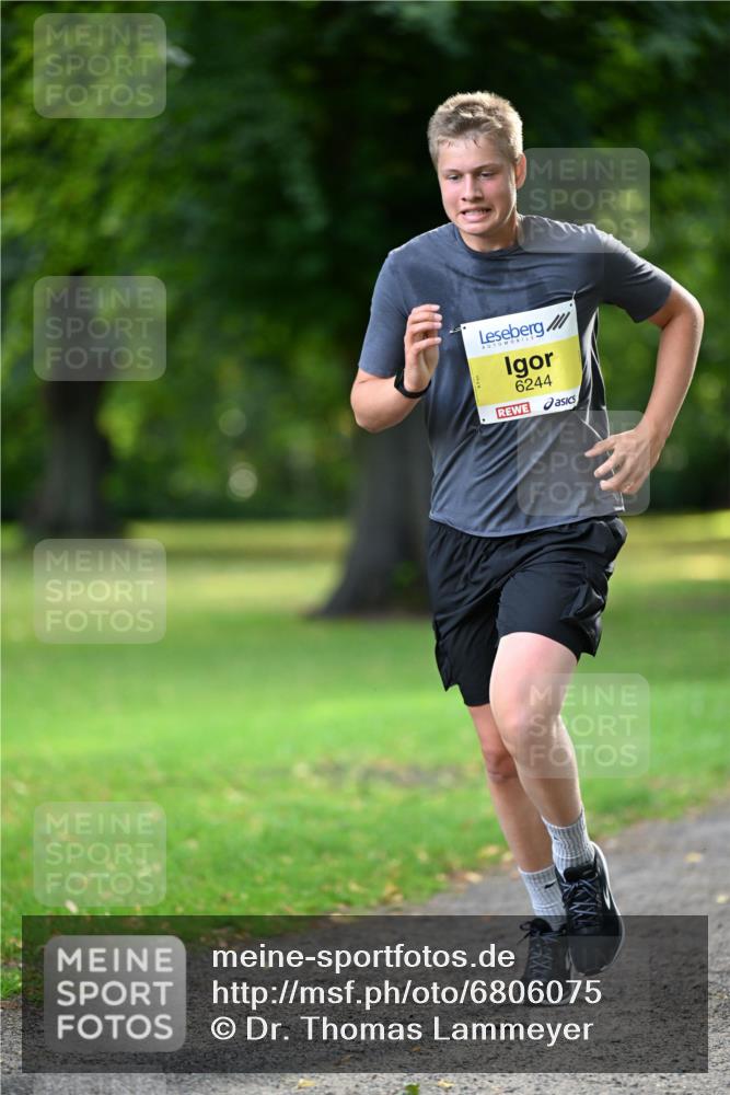 25.08.2024 - 20. Blankeneser Heldenlauf Dr. Thomas Lammeyer http://msf.ph/oto/6806075 25.08.2024 10:09:47 Laufen 6244 meine-sportfotos.de