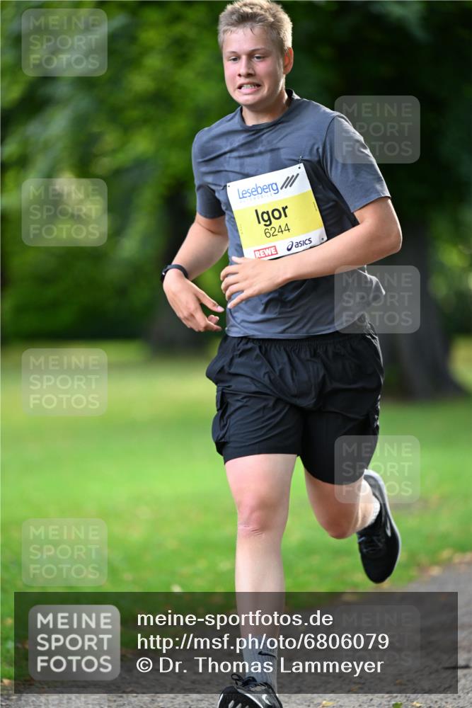 25.08.2024 - 20. Blankeneser Heldenlauf Dr. Thomas Lammeyer http://msf.ph/oto/6806079 25.08.2024 10:09:47 Laufen 6244 meine-sportfotos.de