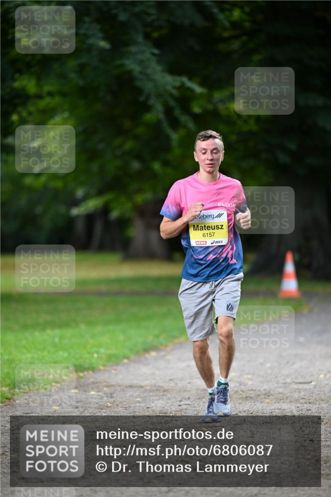 25.08.2024 - 20. Blankeneser Heldenlauf Dr. Thomas Lammeyer http://msf.ph/oto/6806087 25.08.2024 10:10:02 Laufen 6157 meine-sportfotos.de
