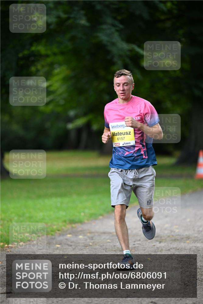 25.08.2024 - 20. Blankeneser Heldenlauf Dr. Thomas Lammeyer http://msf.ph/oto/6806091 25.08.2024 10:10:02 Laufen 6157 meine-sportfotos.de