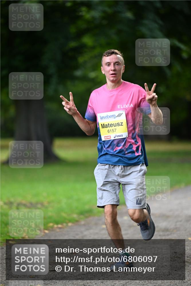 25.08.2024 - 20. Blankeneser Heldenlauf Dr. Thomas Lammeyer http://msf.ph/oto/6806097 25.08.2024 10:10:03 Laufen 6157 meine-sportfotos.de