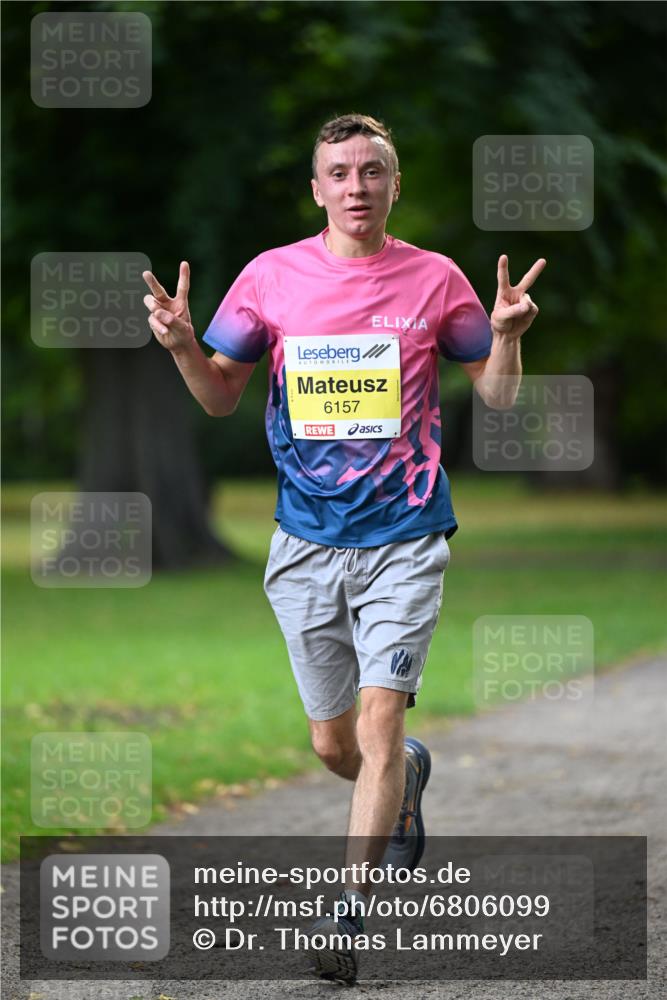 25.08.2024 - 20. Blankeneser Heldenlauf Dr. Thomas Lammeyer http://msf.ph/oto/6806099 25.08.2024 10:10:03 Laufen 6157 meine-sportfotos.de