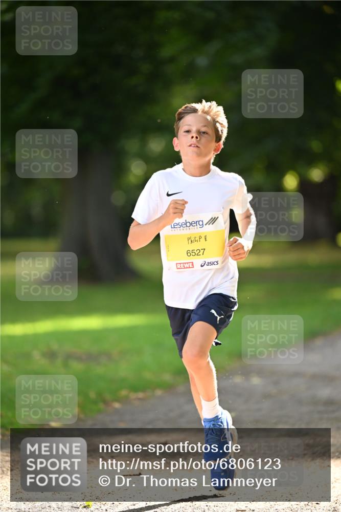 25.08.2024 - 20. Blankeneser Heldenlauf Dr. Thomas Lammeyer http://msf.ph/oto/6806123 25.08.2024 10:10:37 Laufen 6527 meine-sportfotos.de