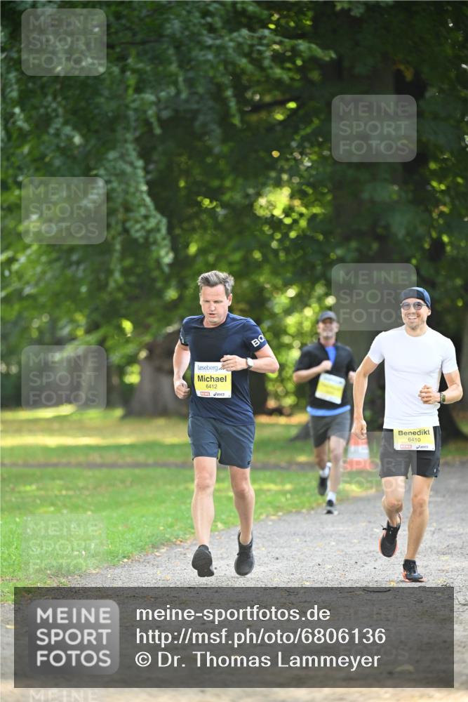 25.08.2024 - 20. Blankeneser Heldenlauf Dr. Thomas Lammeyer http://msf.ph/oto/6806136 25.08.2024 10:10:46 Laufen 6412, 6410 meine-sportfotos.de
