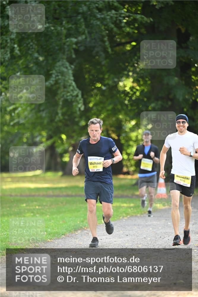 25.08.2024 - 20. Blankeneser Heldenlauf Dr. Thomas Lammeyer http://msf.ph/oto/6806137 25.08.2024 10:10:46 Laufen 6412, 6410, 0 meine-sportfotos.de
