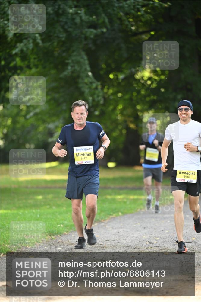 25.08.2024 - 20. Blankeneser Heldenlauf Dr. Thomas Lammeyer http://msf.ph/oto/6806143 25.08.2024 10:10:47 Laufen 6412, 6410 meine-sportfotos.de
