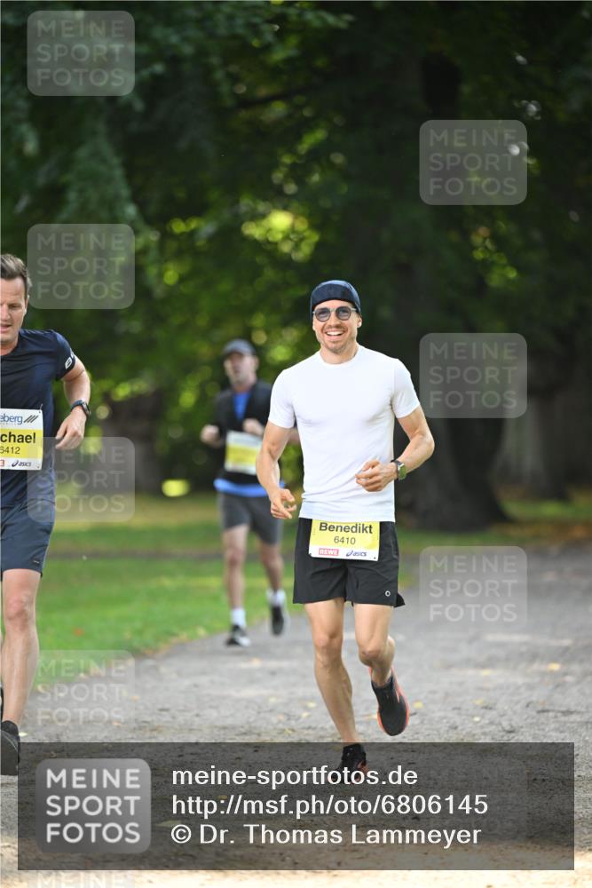 25.08.2024 - 20. Blankeneser Heldenlauf Dr. Thomas Lammeyer http://msf.ph/oto/6806145 25.08.2024 10:10:48 Laufen 6412, 6410 meine-sportfotos.de
